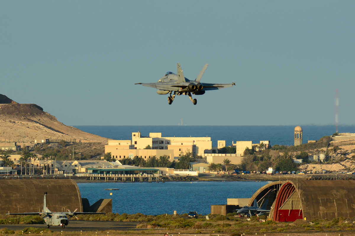 C.15-77 / 46-05 · McDonnell Douglas F/A-18A Hornet · (LPA / GCLP)