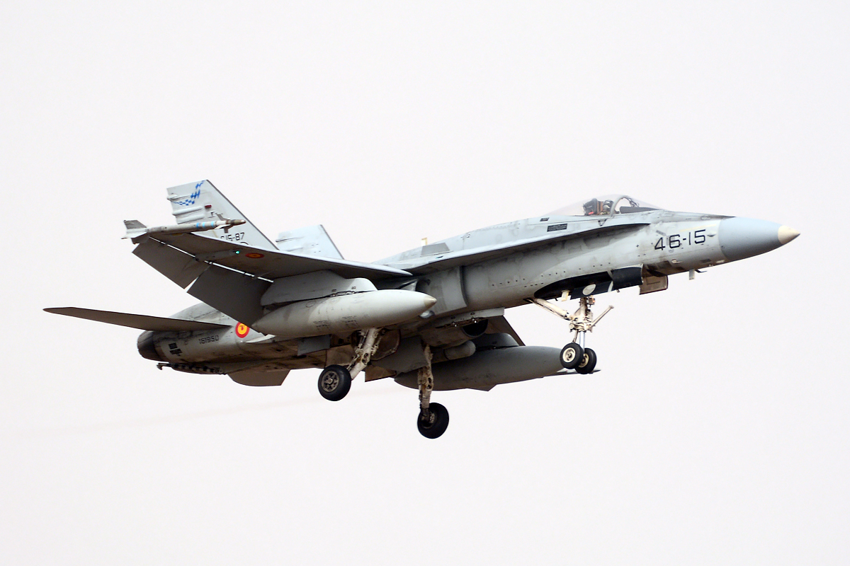 C.15-87 / 46-15 McDonnell Douglas EF-18A Hornet