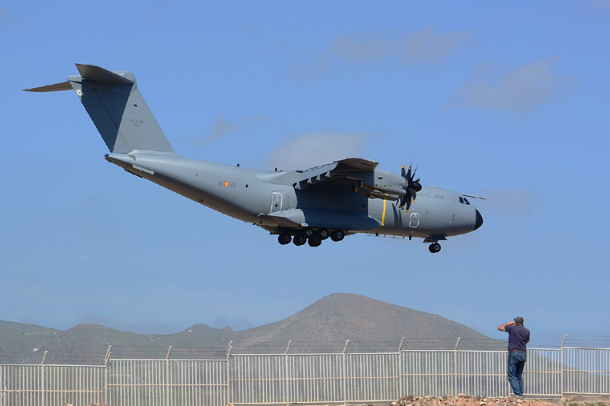 TK.23-02 · Airbus A400M-180 · (LPA / GCLP)