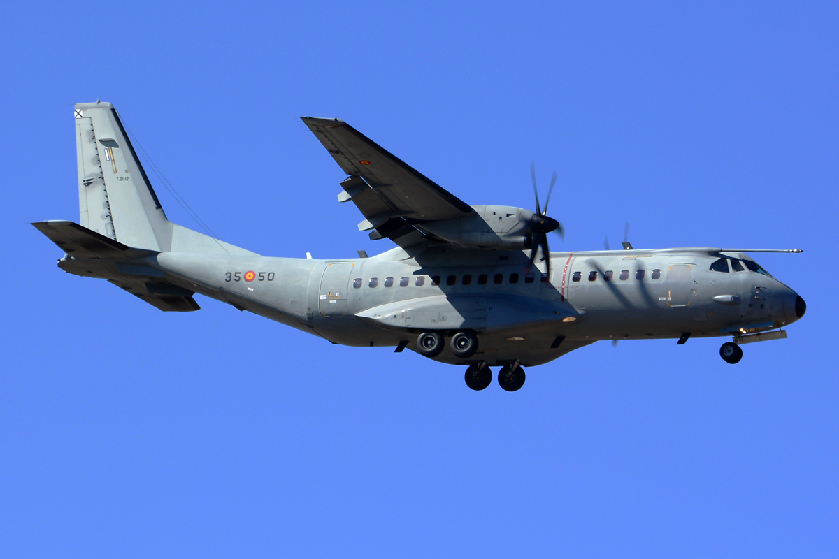 T.21-12 · CASA C-295M · (LPA / GCLP)