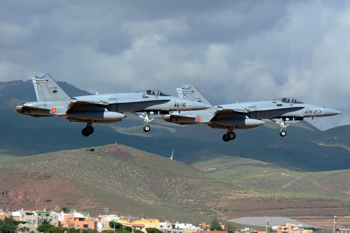 C.15-88 (0163/A125) McDonnell Douglas EF-18A Hornet