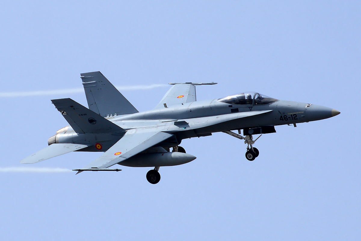 C.15-85 / 46-13 McDonnell Douglas EF-18A Hornet