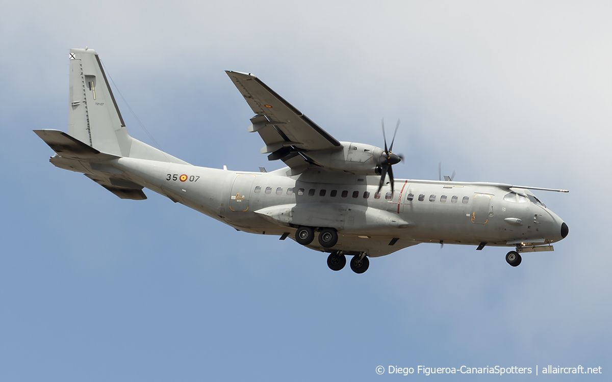 T.21-07 / 35-07 2003 CASA C-295M