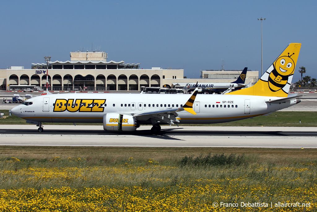 SP-RZE (62323) 2021 Boeing 737-8200 MAX