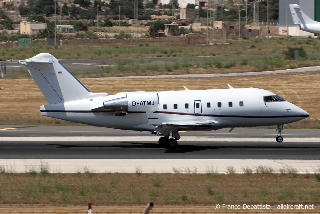 D-ATMJ (5552) 2002 Bombardier CL-600-2B16 Challenger 604