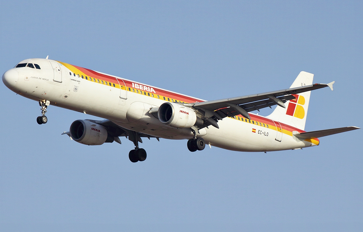EC-ILO · Airbus A321-211 · (LPA / GCLP)