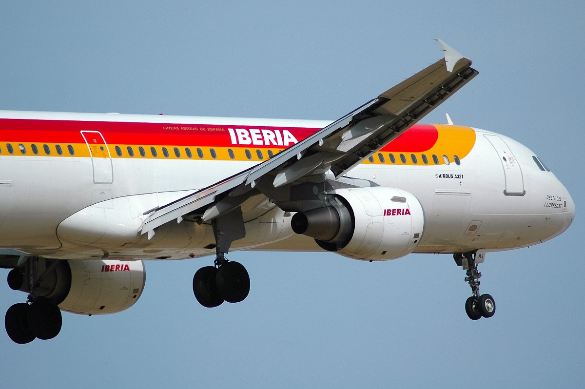 EC-JLI (2563) 2005 Airbus A321-211