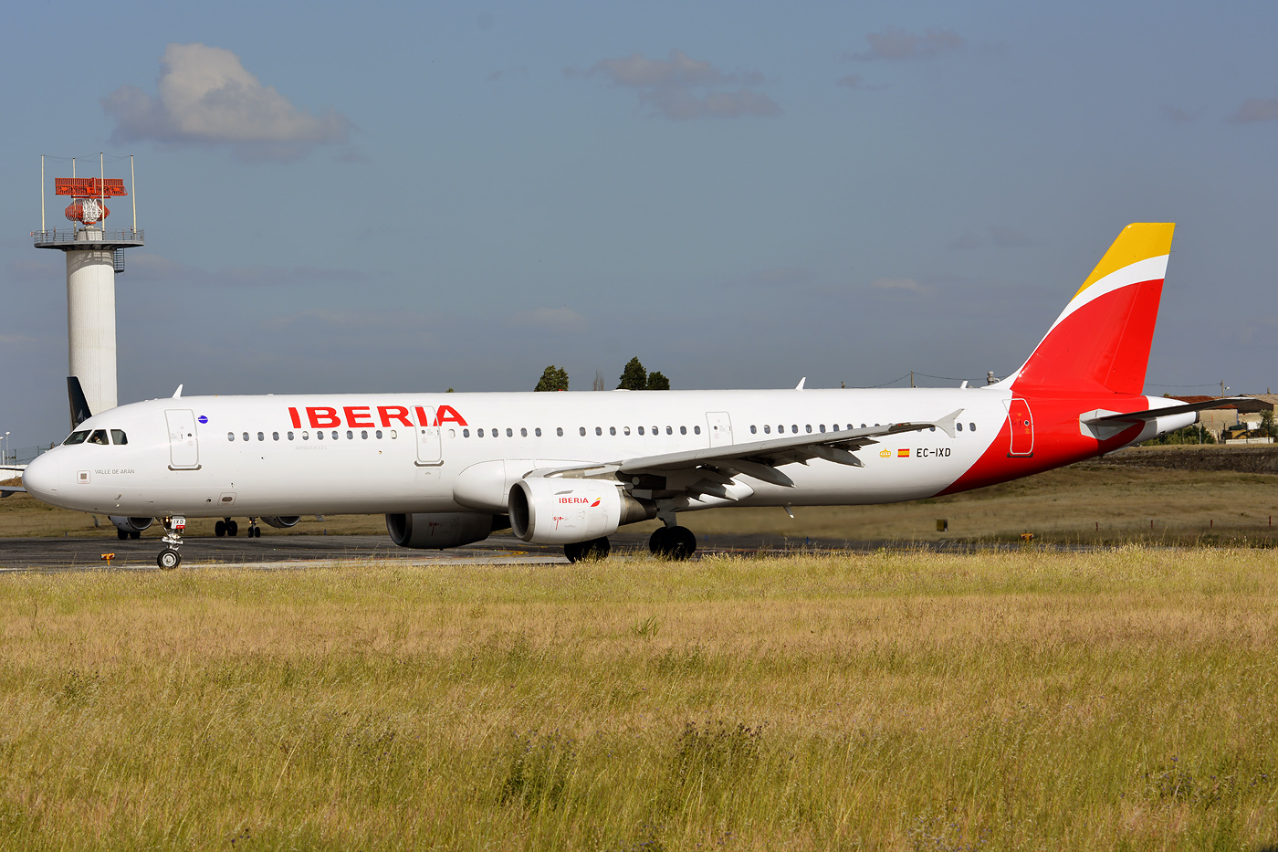 EC-IXD · Airbus A321-211 · (LIS / LPPT)
