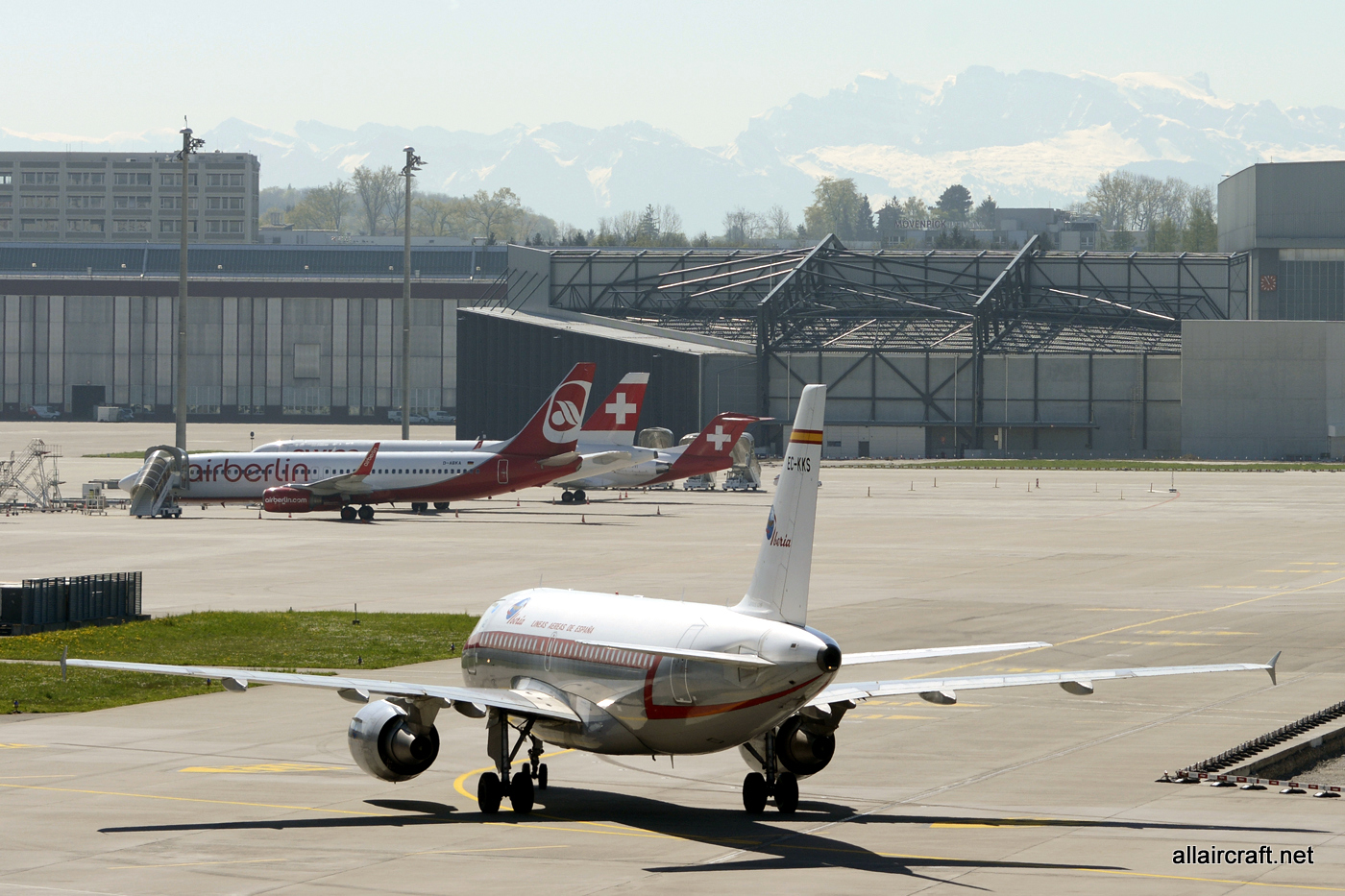 EC-KKS (3320) 2007 Airbus A319-111