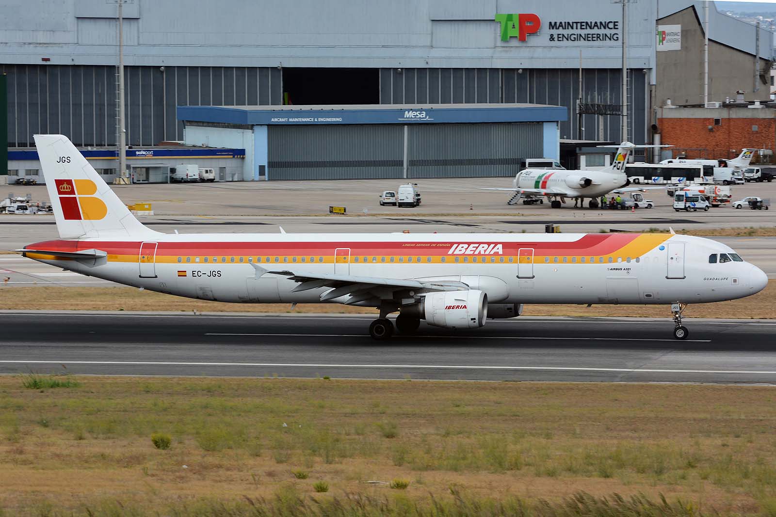 EC-JGS · Airbus A321-211 · (LIS / LPPT)