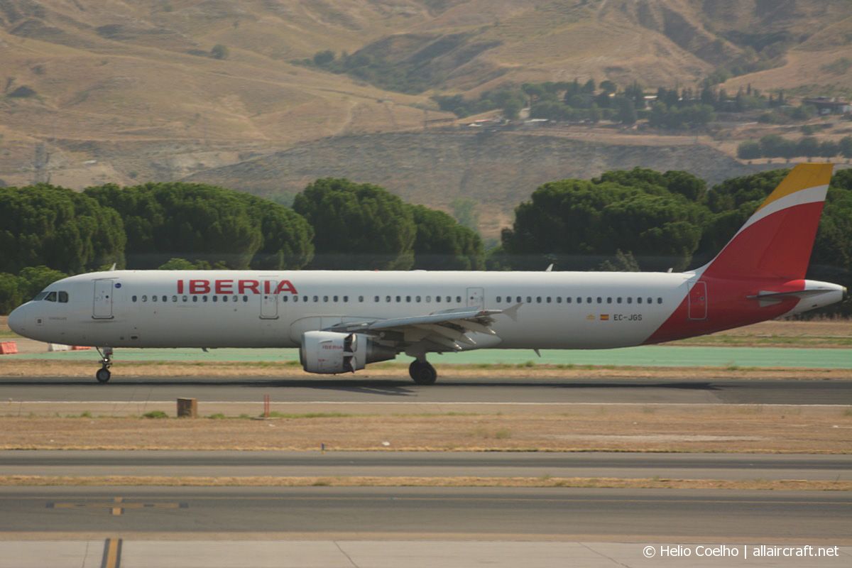 EC-JGS · Airbus A321-211 · (MAD / LEMD)