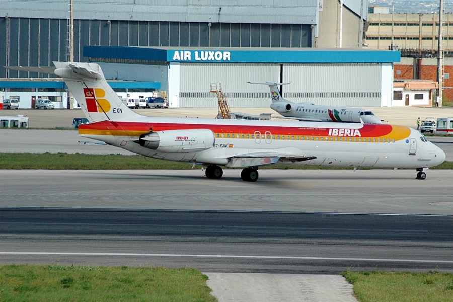EC-EXN · McDonnell Douglas MD-87 · (LIS / LPPT)