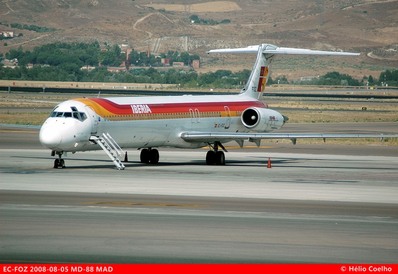 EC-FOZ · McDonnell Douglas MD-88 · (MAD / LEMD)
