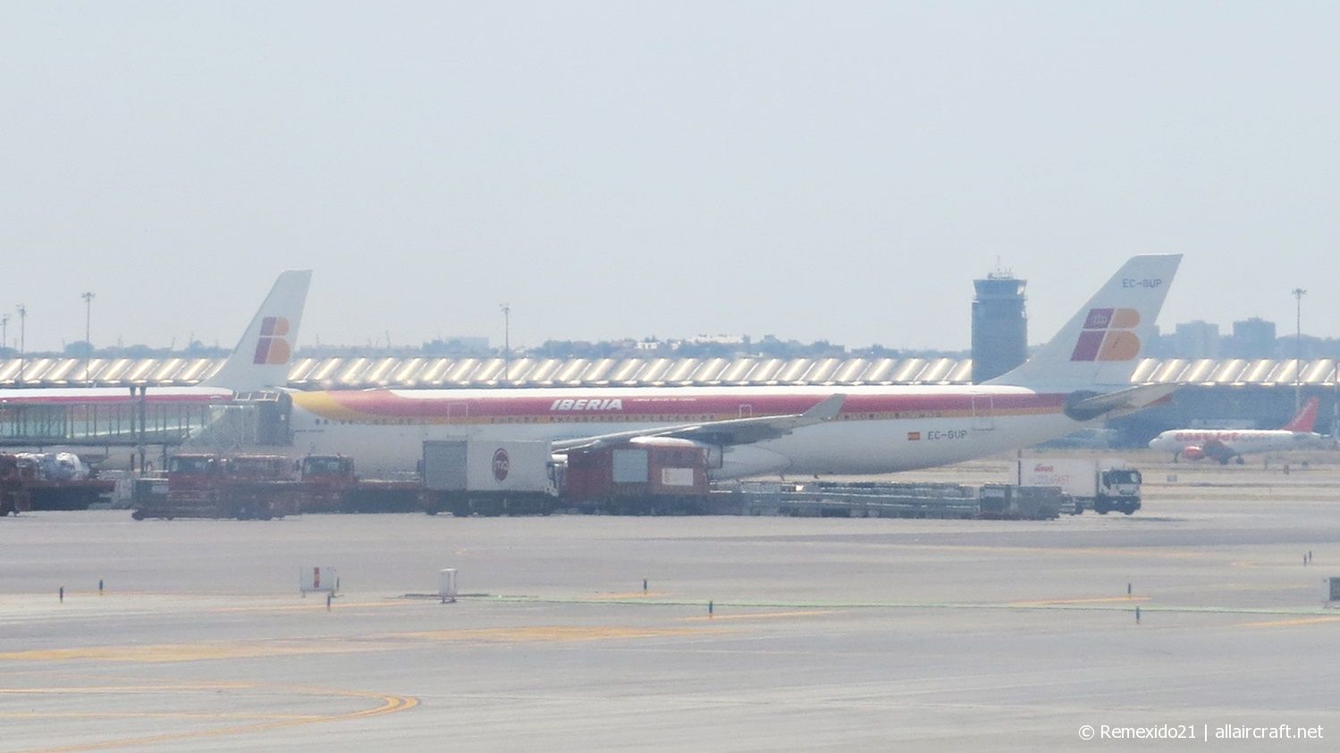 EC-GUP · Airbus A340-313 · (MAD / LEMD)