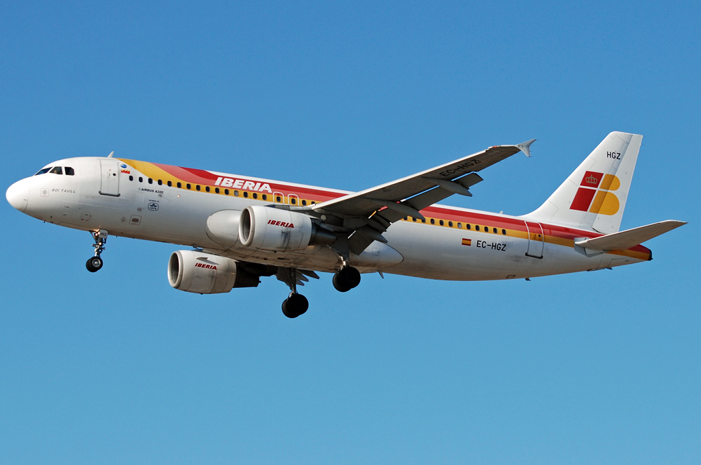 EC-HGZ · Airbus A320-214 · (CPH / EKCH)