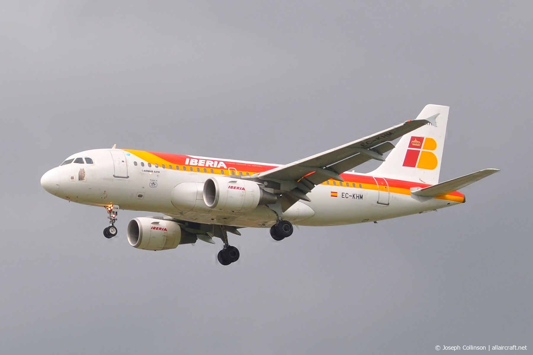 EC-KHM (3209) 2007 Airbus A319-111