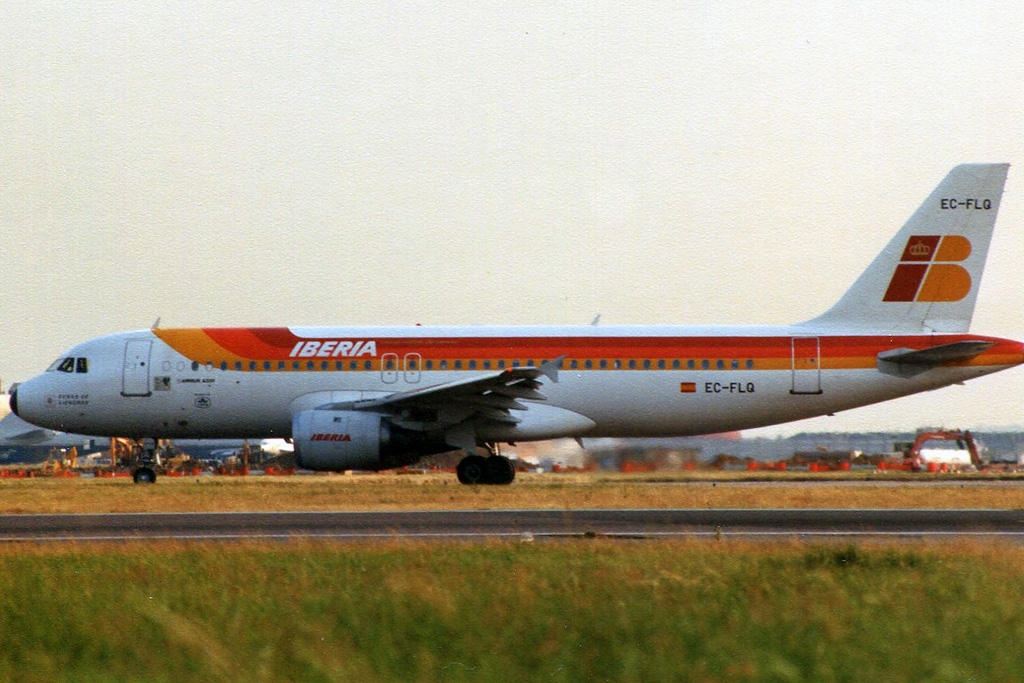 EC-FLQ · Airbus A320-211 · (LHR / EGLL)