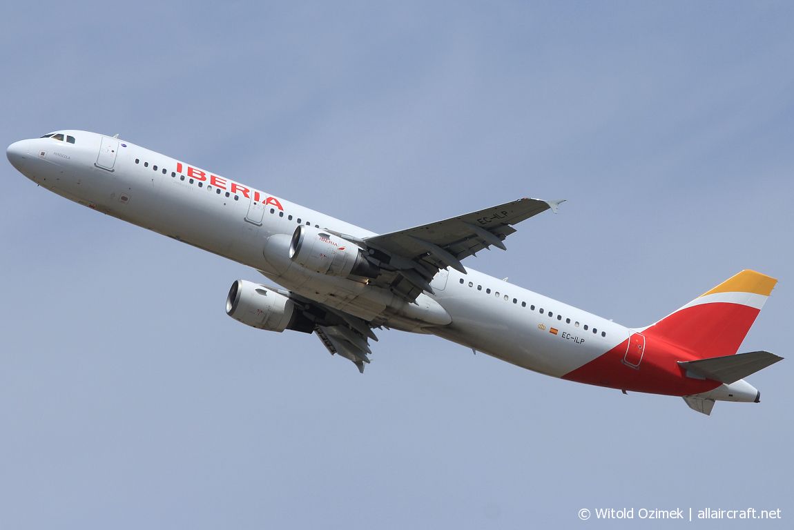 EC-ILP · Airbus A321-211 · (FCO / LIRF)