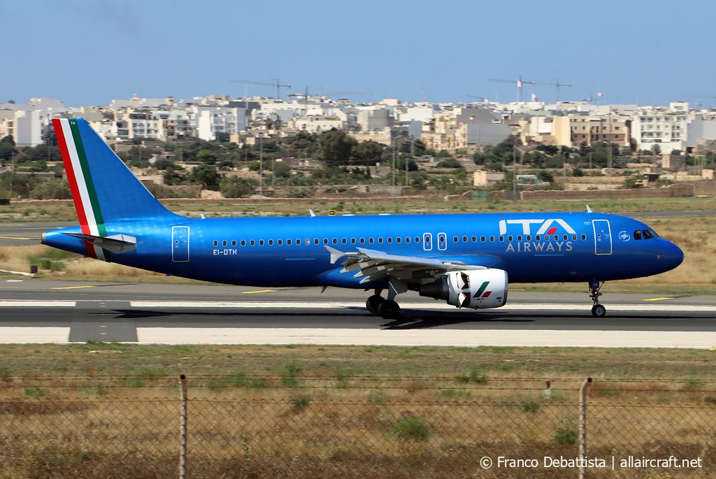 EI-DTH · Airbus A320-216 · (MLA / LMML)