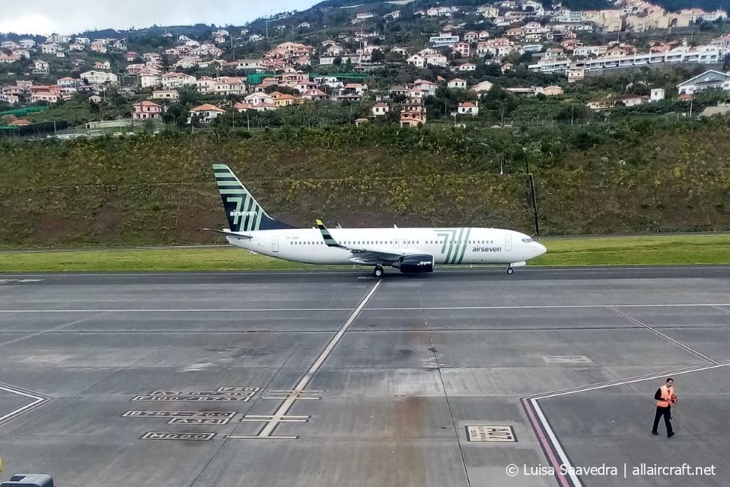 OY-ASD (29674) 2009 Boeing 737-8FZ(WL)