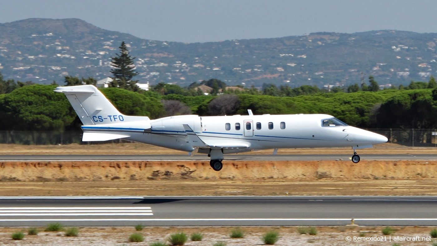 CS-TFO (45-2094) 2008 Bombardier Learjet 40
