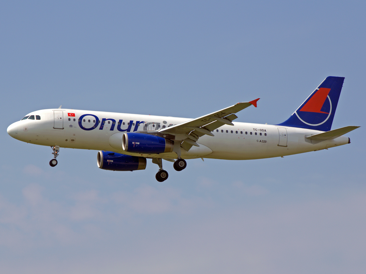 TC-ODA · Airbus A320-233 · (CPH / EKCH)