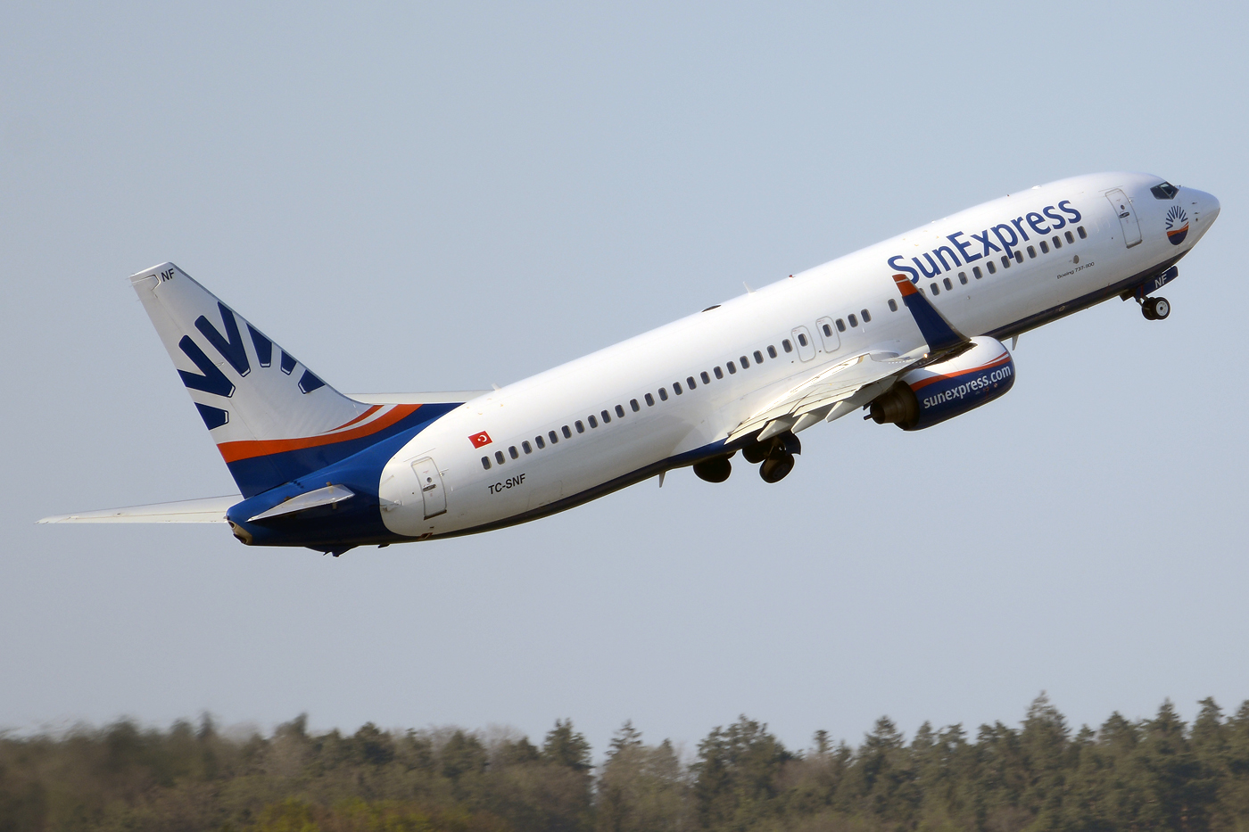 TC-SNF · Boeing 737-8HC(WL) · (ZRH / LSZH)