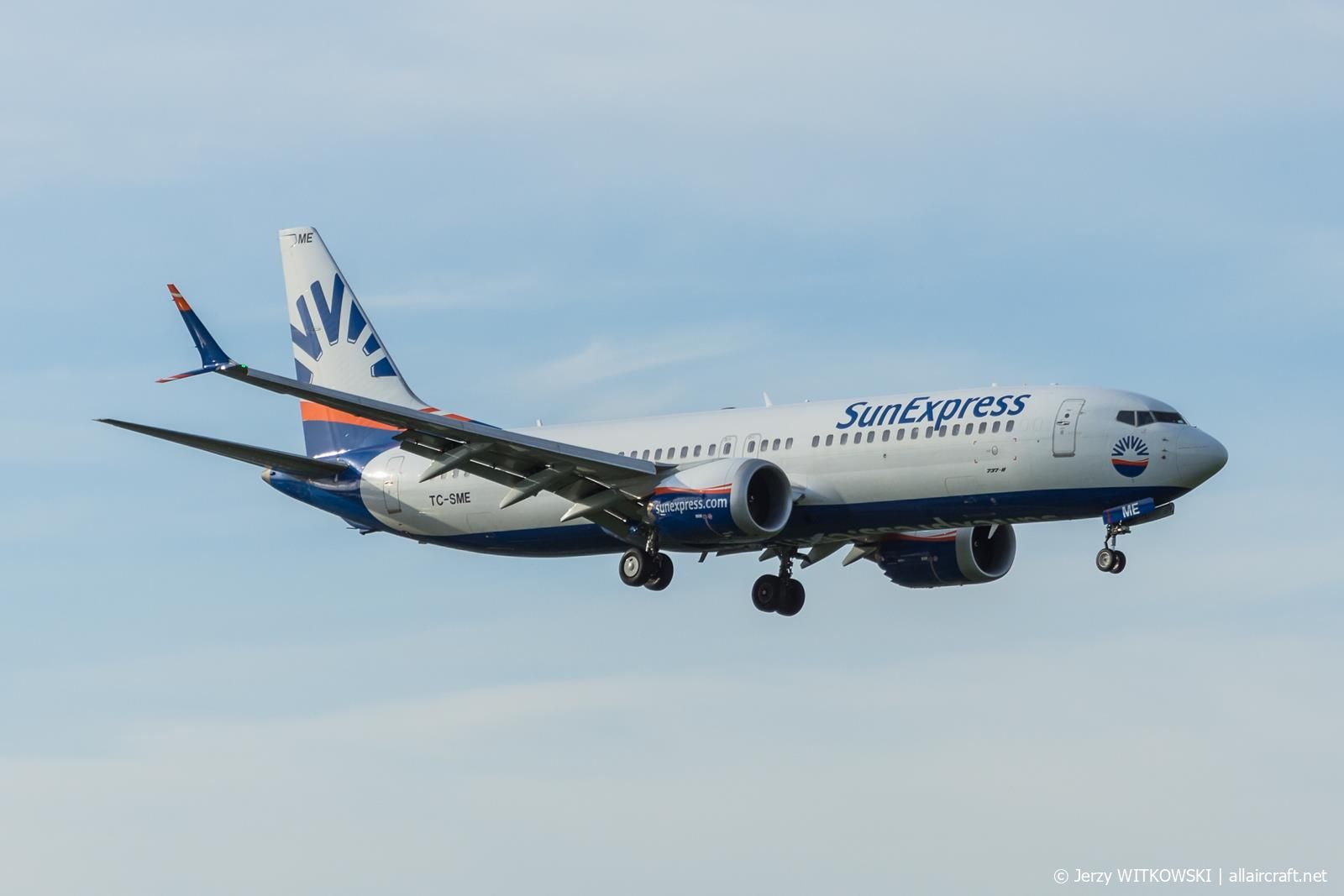 TC-SME (63607) 2022  Boeing 737-8 MAX