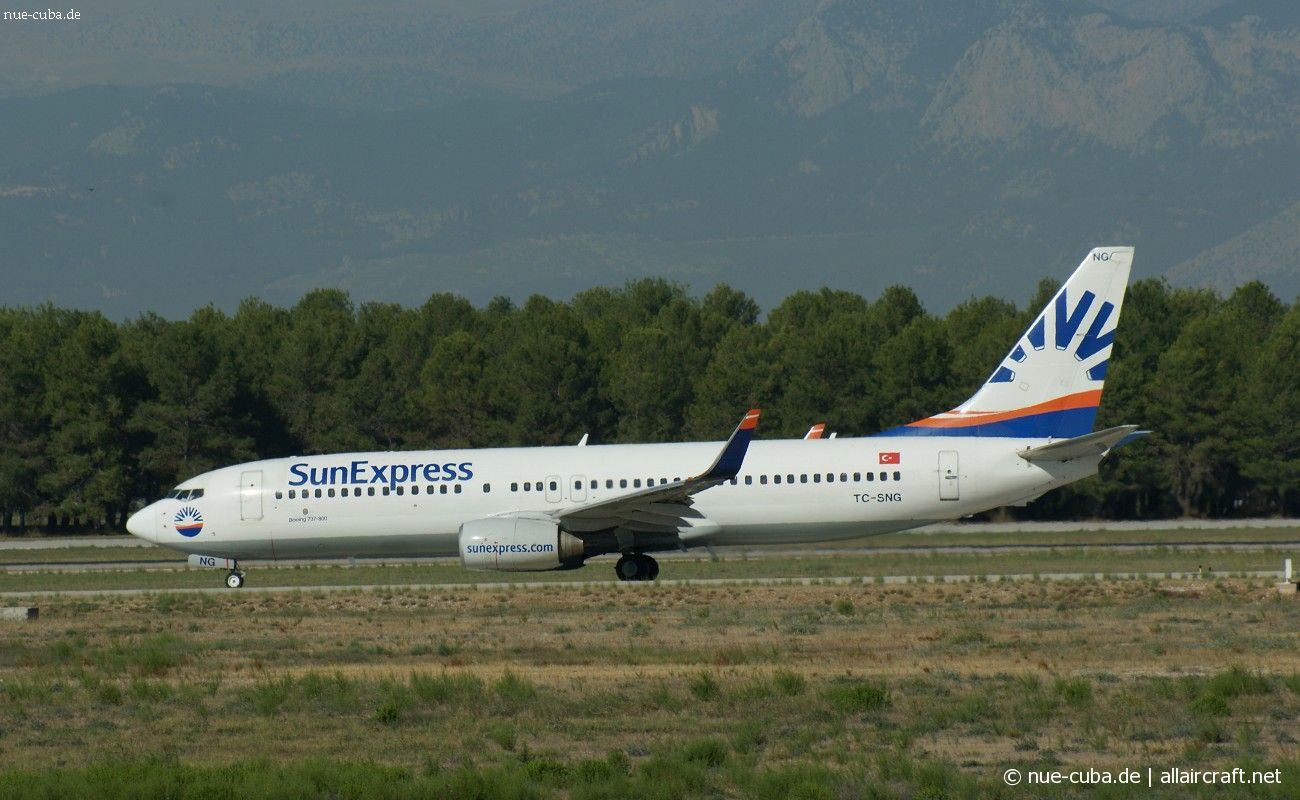 TC-SNG · Boeing 737-8HC(WL) · (AYT / LTAI)