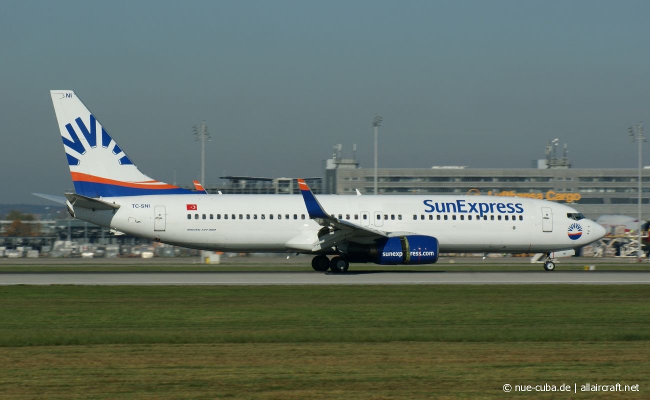 TC-SNI (29671) 2005 Boeing 737-8FH(WL)