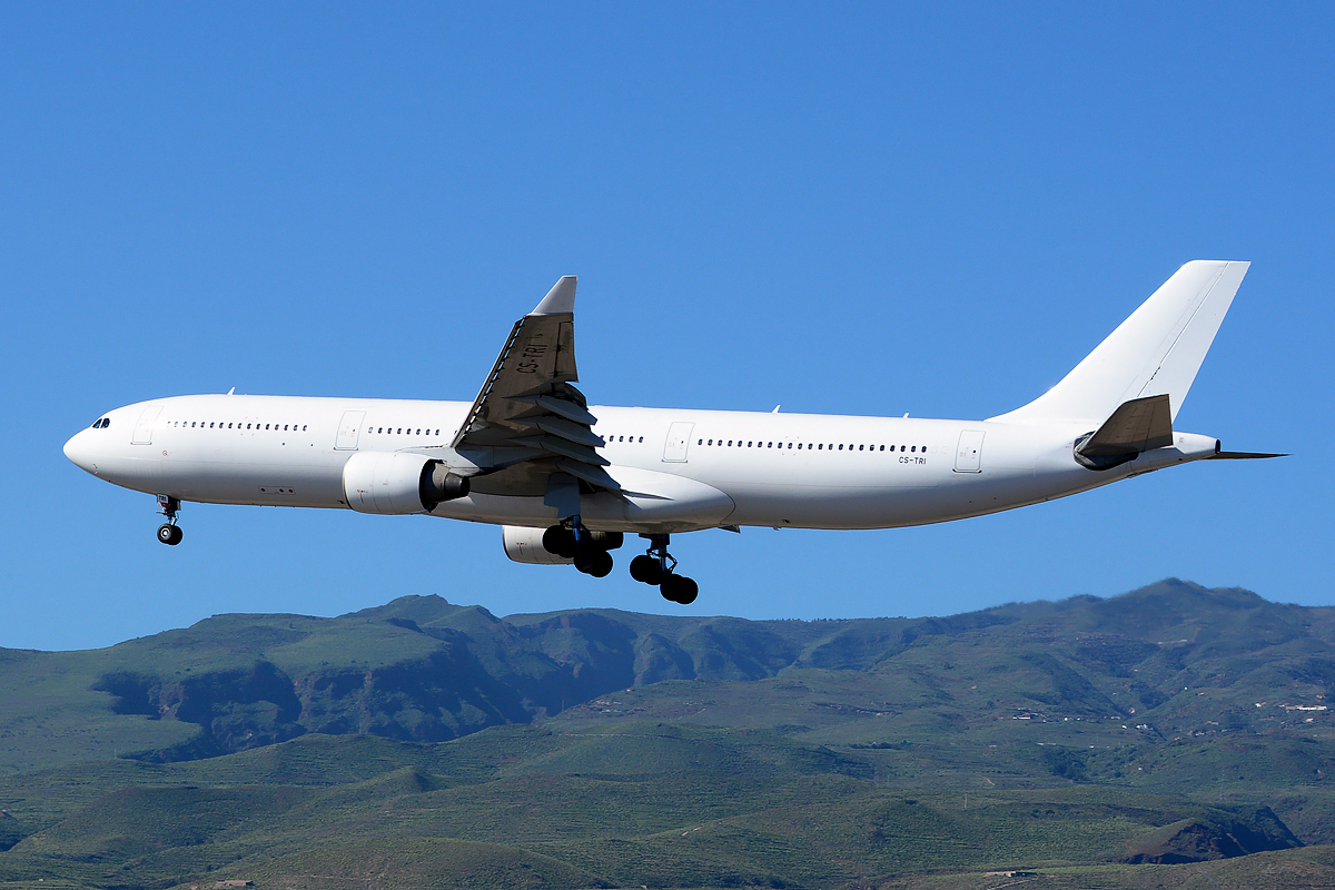 CS-TRI · Airbus A330-322 · (LPA / GCLP)