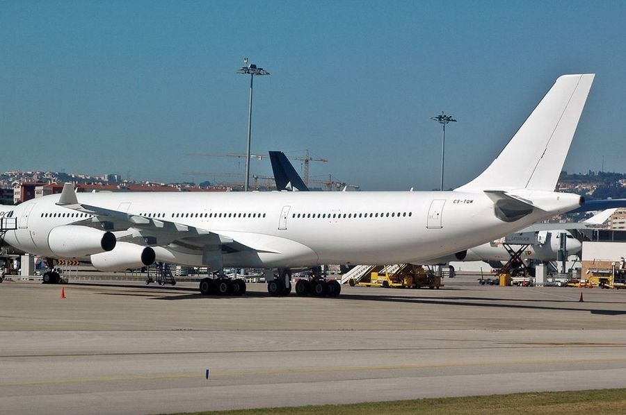CS-TQM · Airbus A340-313X · (LIS / LPPT)