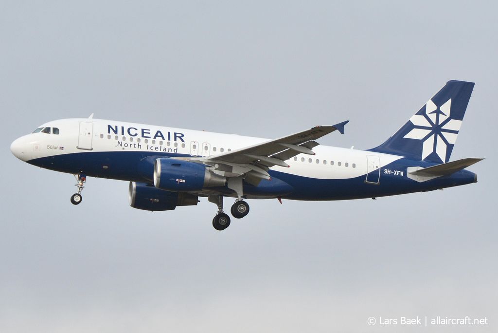 9H-XFW (3689) 2008 Airbus A319-112
