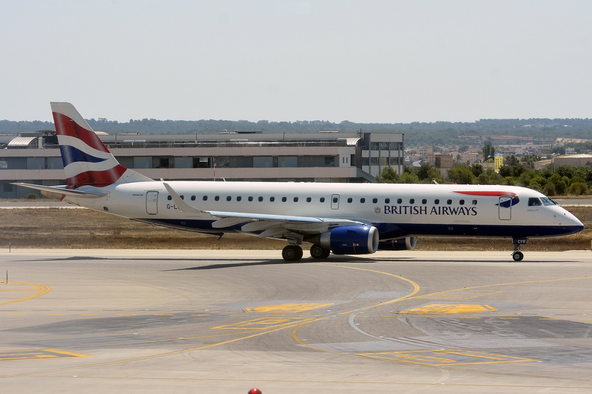 G-LCYR · Embraer 190-100SR · (PMI / LEPA / LESJ)