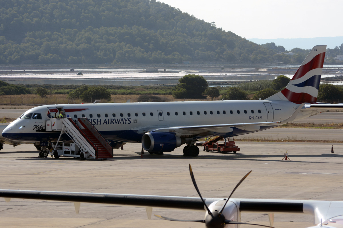 G-LCYN · Embraer 190-100SR · (IBZ / LEIB)