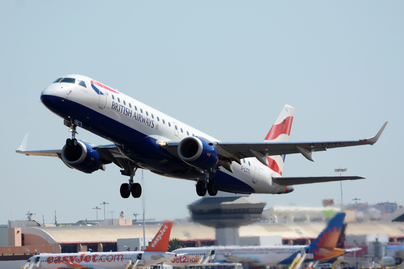 G-LCYL · Embraer ERJ-190LR · (FAO / LPFR)