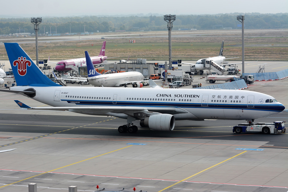 B-6547 · Airbus A330-223 · (FRA / EDDF)
