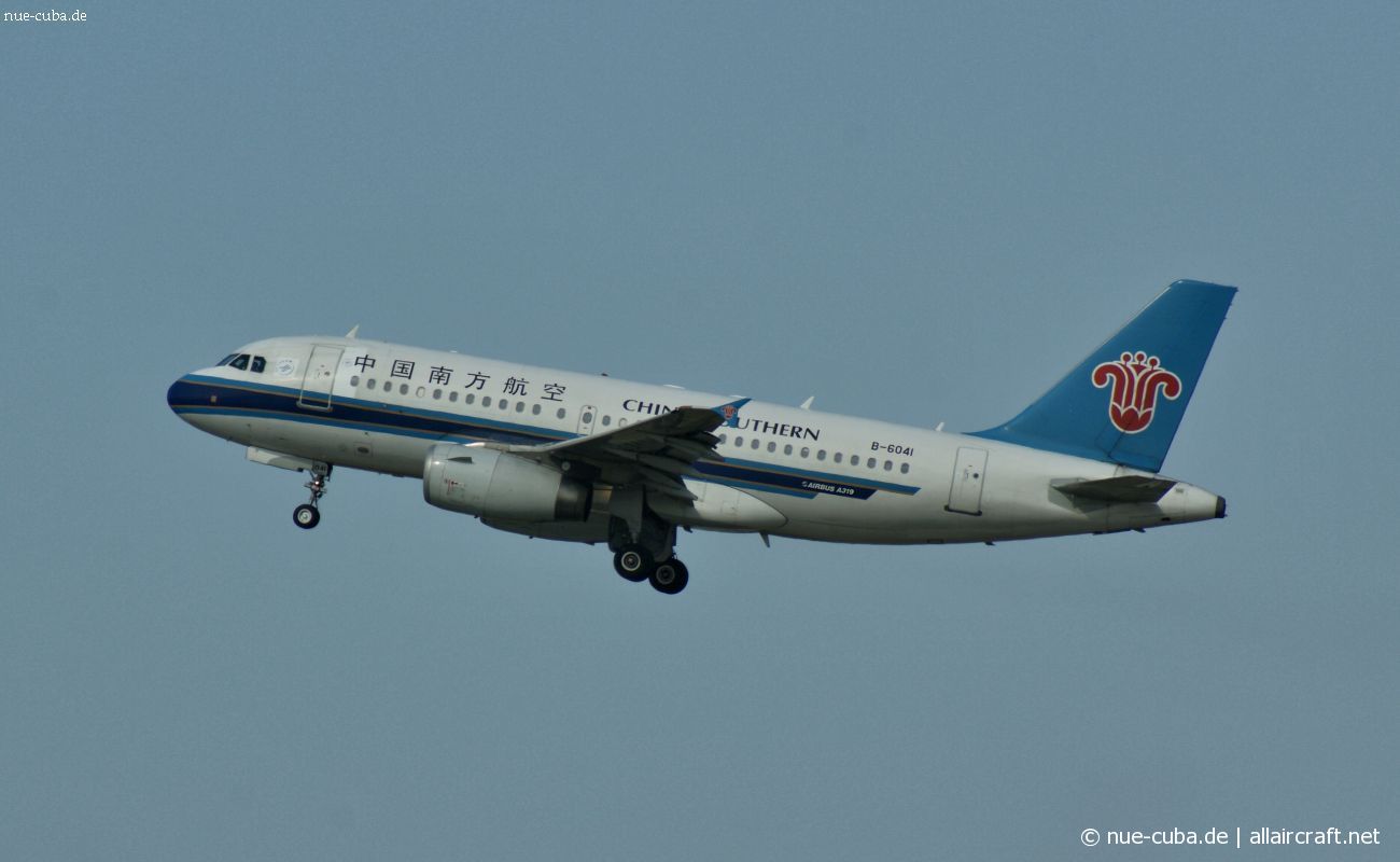 B-6041 (2232) 2004 Airbus A319-132
