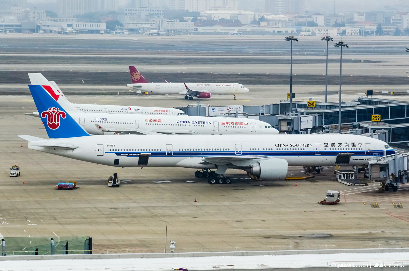 B-7183 · Boeing 777-31B/ER · (SHA / ZSSS)