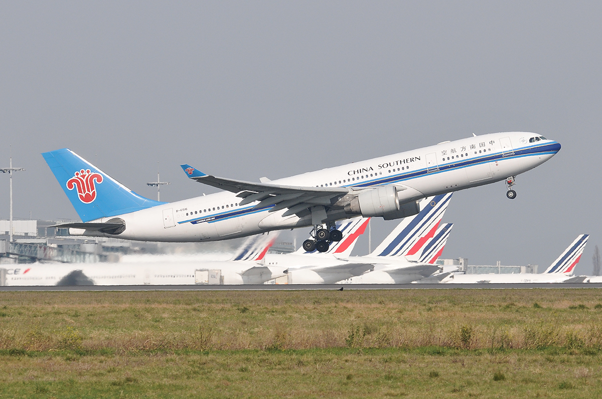 B-6516 (1129) 2010 Airbus A330-223
