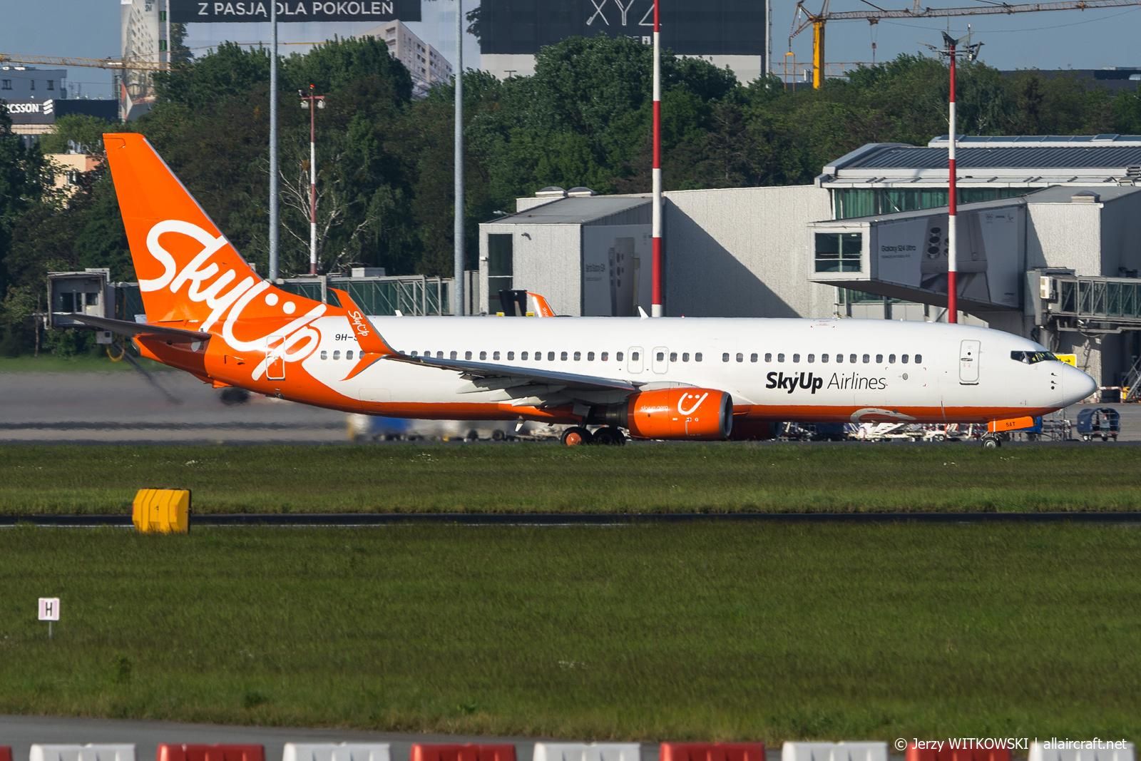 9H-SAT (29368) 2006 Boeing 737-8Q8(WL)