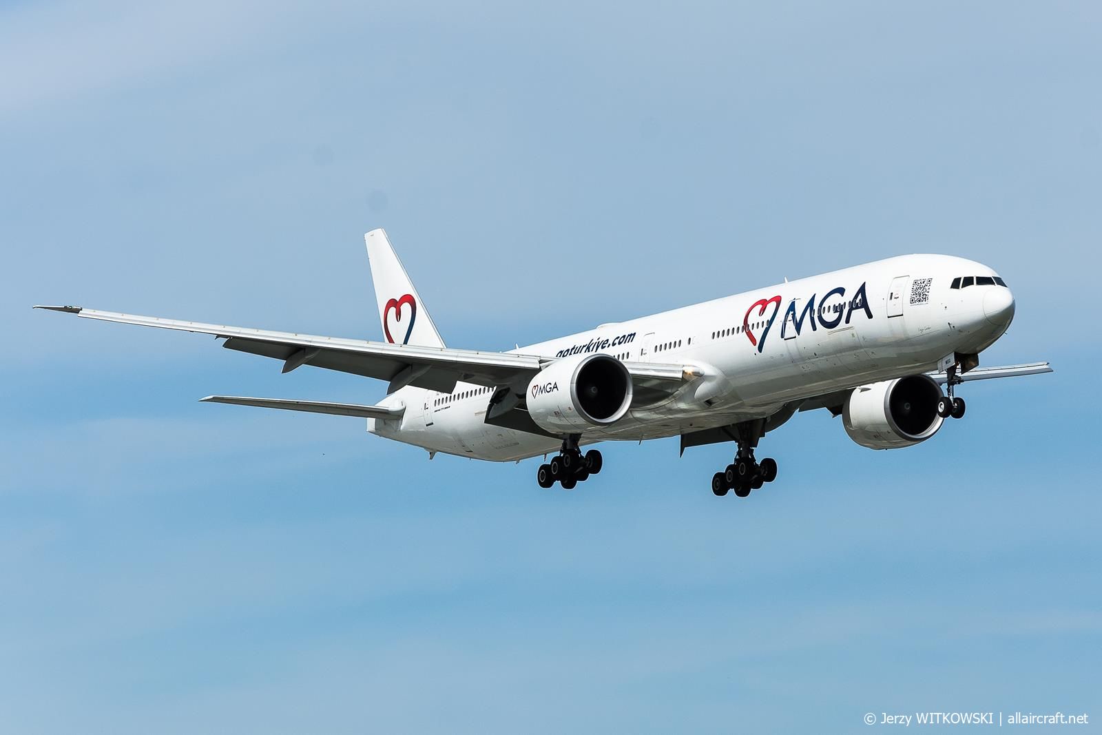 TC-MGG (35302) 2009 Boeing 777-3ZGER