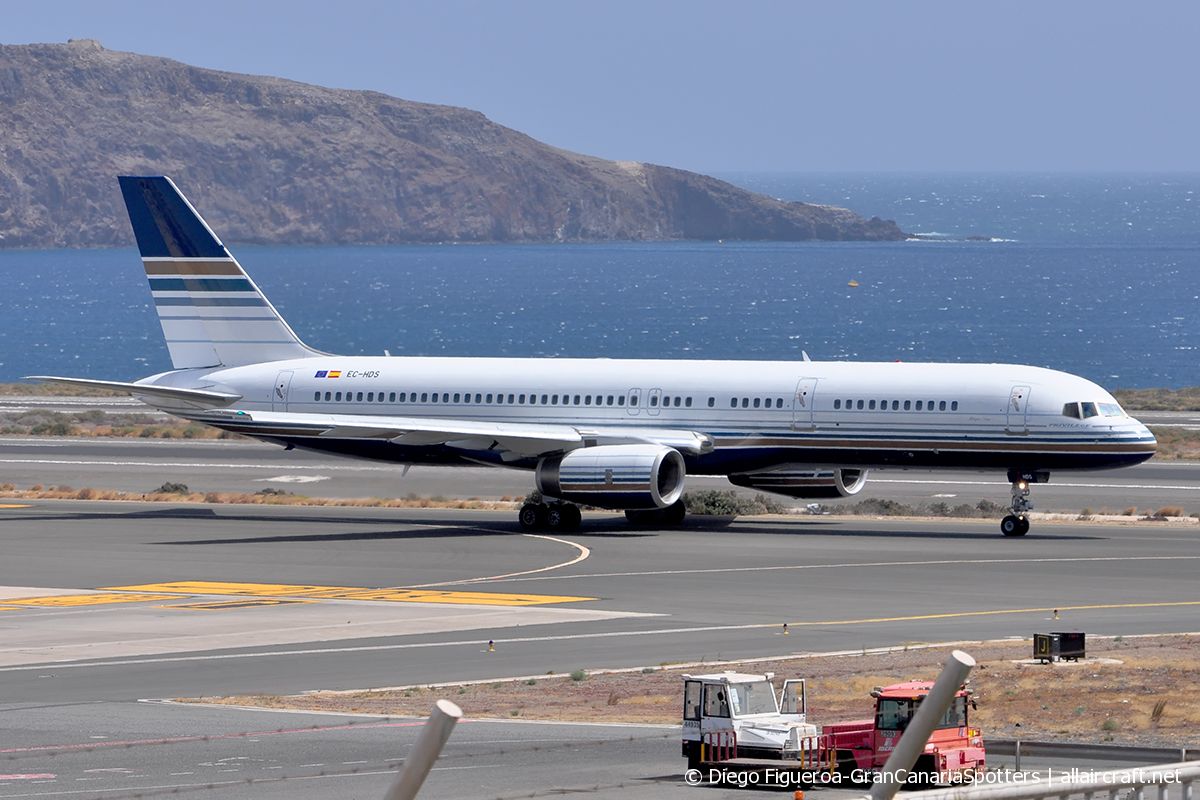 EC-HDS (26252) 1999 Boeing 757-256