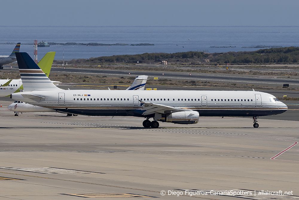 EC-NLJ (3636) 2008 Airbus A321-231