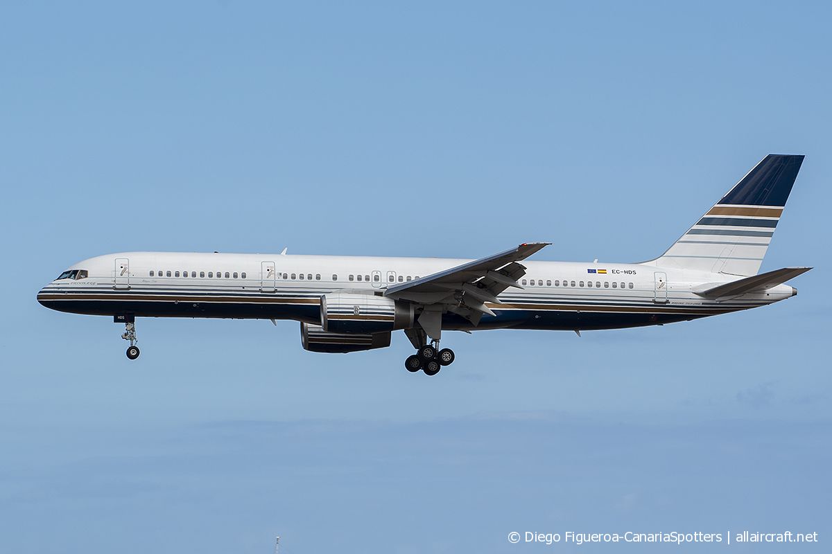 EC-HDS (26252) 1999 Boeing 757-256