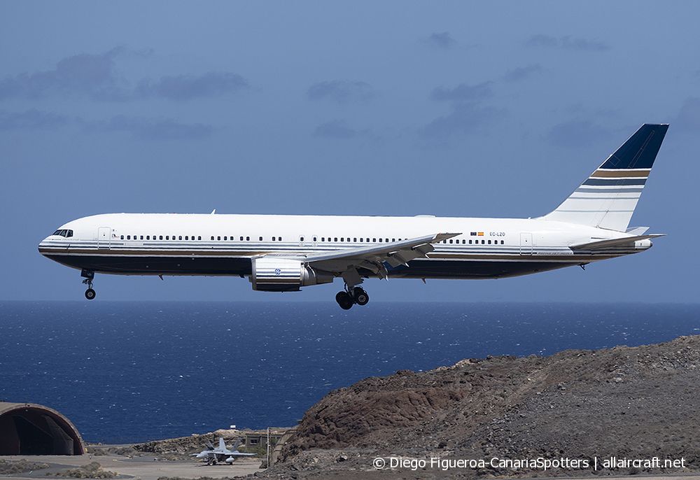 EC-LZO (27902) 1995 Boeing 767-35D(ER)