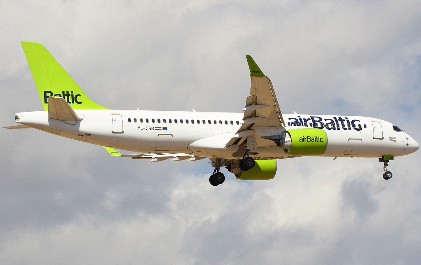 YL-CSB (55004) 2016 Bombardier CSeries CS300