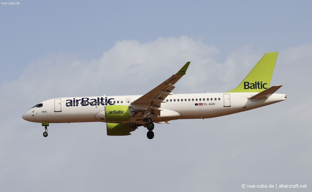 YL-AAS (55054) 2019 Airbus A220-300