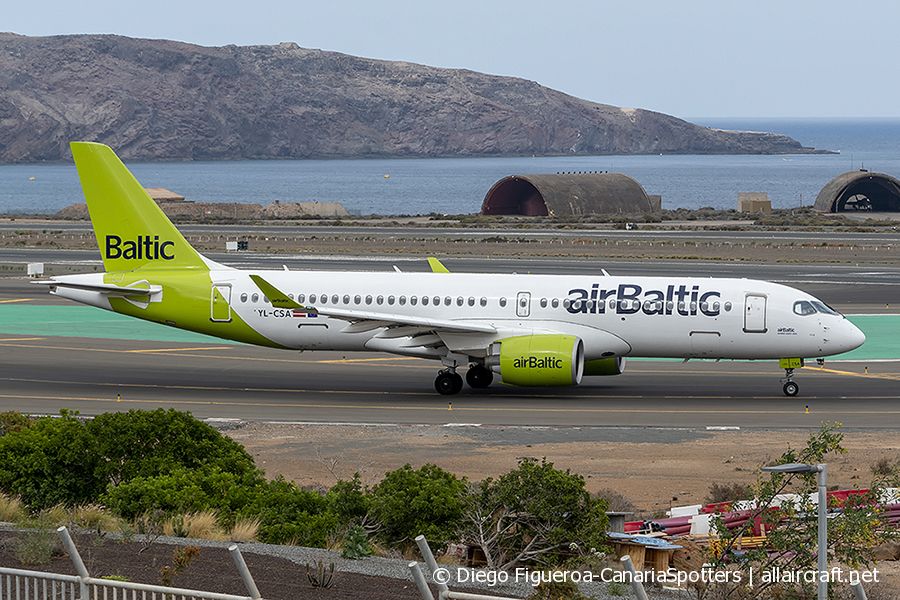YL-CSA (55003) 2016 Bombardier CSeries CS300