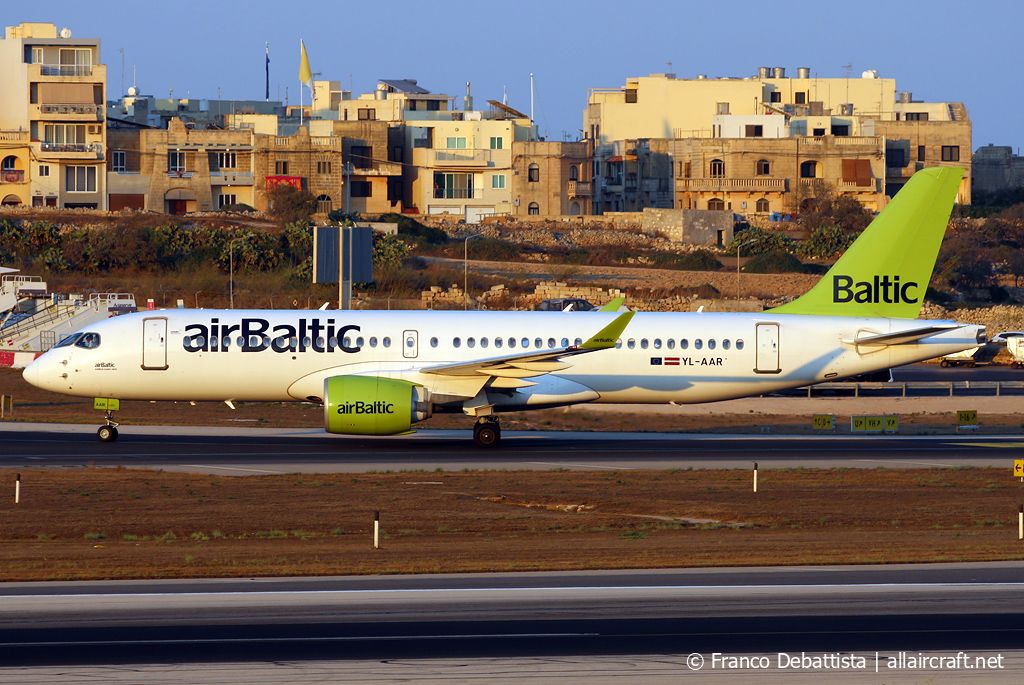 YL-AAR (55053) 2019 Airbus A220-300